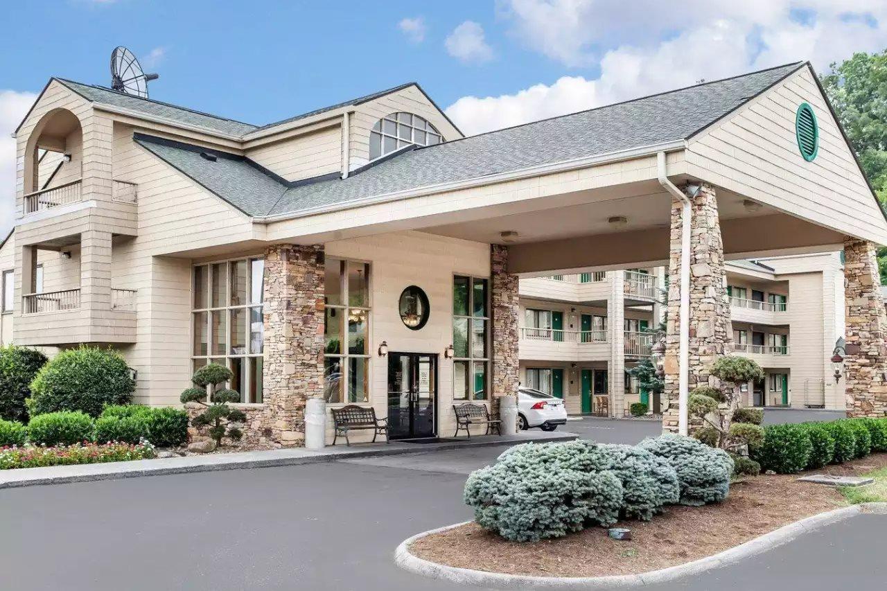 Quality Inn & Suites At Dollywood Lane Pigeon Forge Kültér fotó