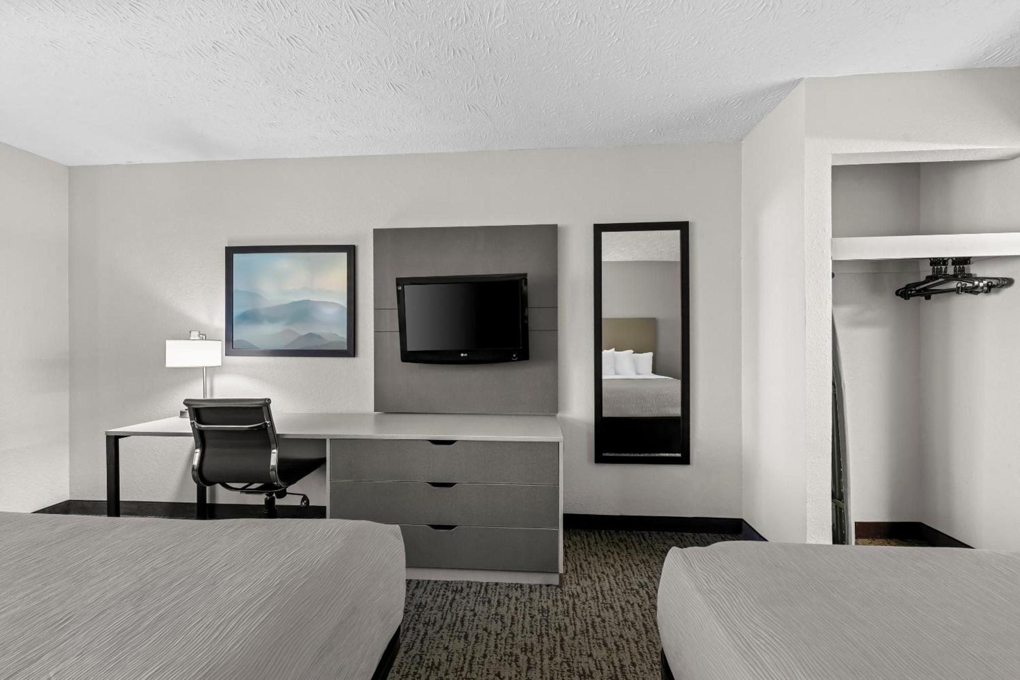 Quality Inn & Suites At Dollywood Lane Pigeon Forge Kültér fotó