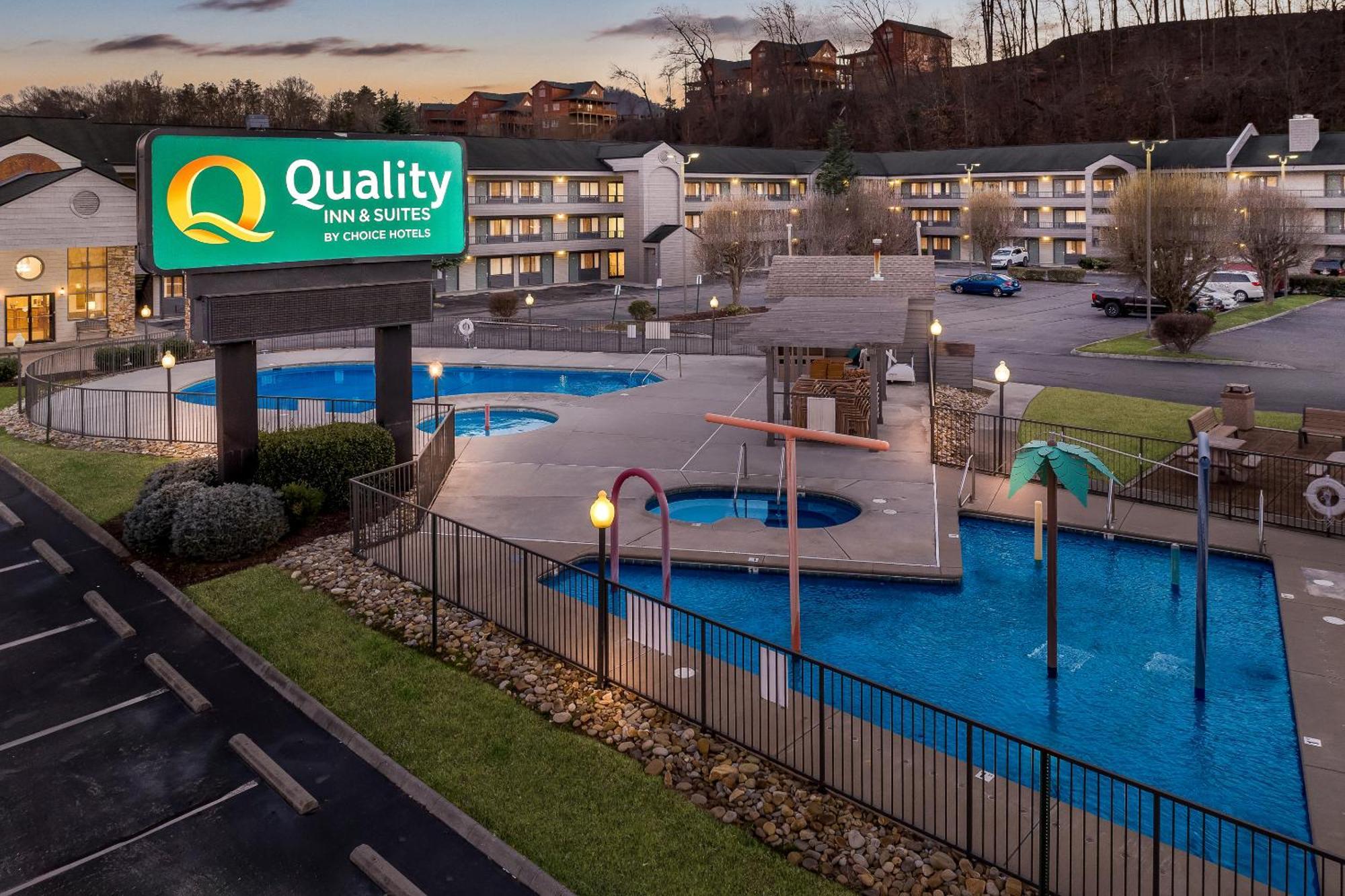 Quality Inn & Suites At Dollywood Lane Pigeon Forge Kültér fotó
