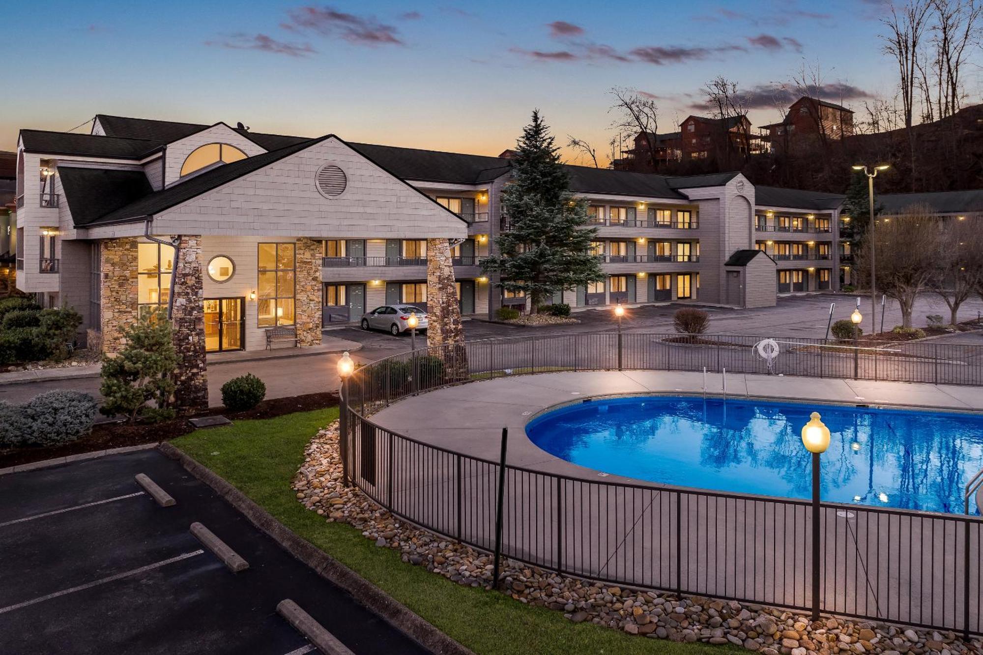 Quality Inn & Suites At Dollywood Lane Pigeon Forge Kültér fotó