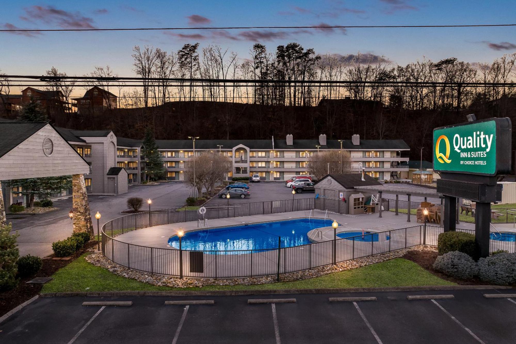 Quality Inn & Suites At Dollywood Lane Pigeon Forge Kültér fotó