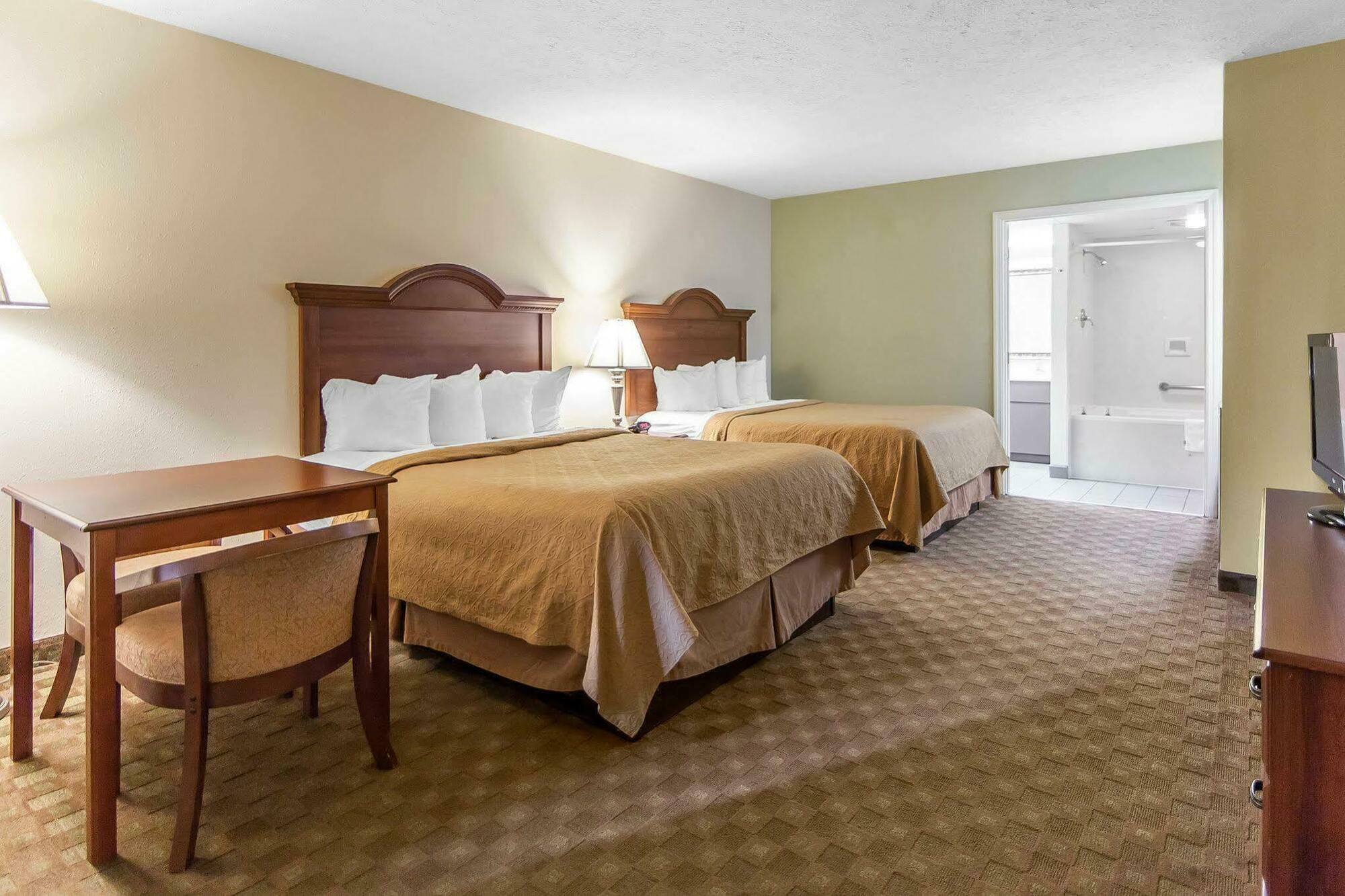 Quality Inn & Suites At Dollywood Lane Pigeon Forge Kültér fotó